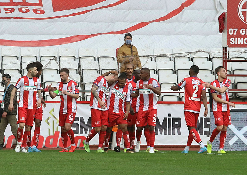 Antalyaspor: 3 - Karagümrük: 0 MAÇ SONUCU | Antalyaspor rahat kazandı