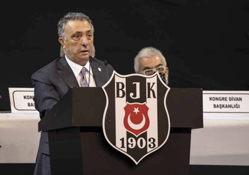 Beşiktaş Başkanı Ahmet Nur Çebiden hakem isyanı: Hatalardan çok puan kaybettik