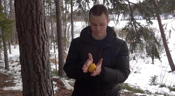 Rus mühendis sosyal medyayı salladı! Çarşıdan aldığı limonla yaptı! Ormanda zor durumda kalanlar deneyebilir