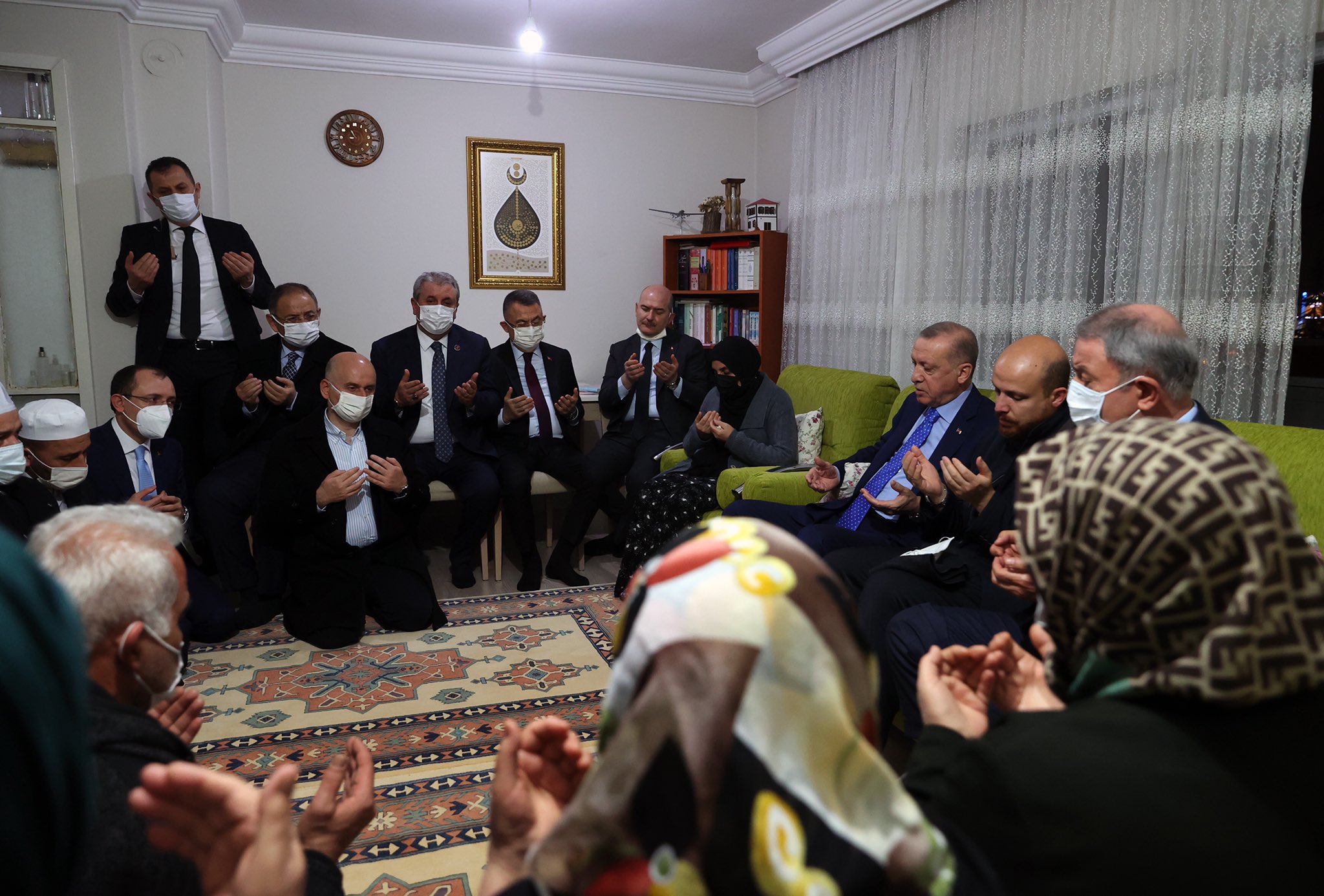Başkan Erdoğandan şehit Hayrettin Erenin ailesine taziye ziyareti Başkan Erdoğandan şehit Hayrettin Erenin ailesine taziye ziyareti