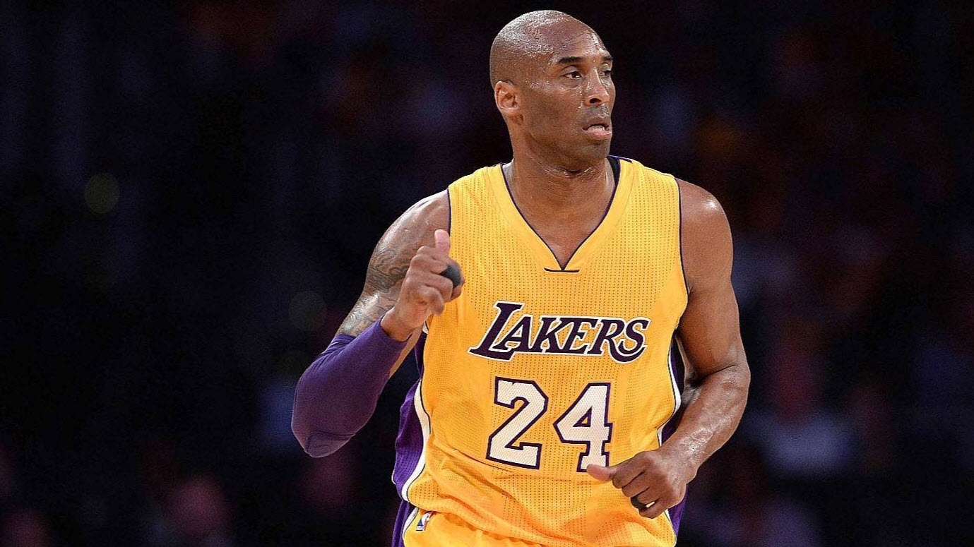 Kobe Bryantın ısınma tişörtü açık artırmada 277 bin dolara satıldı