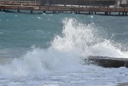 Meteorolojiden peş peşe uyarı! Ege Denizi’nde fırtına bekleniyor | Bu hafta hava nasıl olacak?