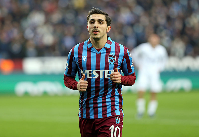 Trabzonsporun yıldızı Abdülkadir Ömürden ayrılık açıklaması: Kariyerimi Avrupada sürdürmek istiyorum