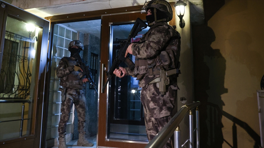 İstanbulda terör örgütü DHKP-Cye operasyon: 5 gözaltı