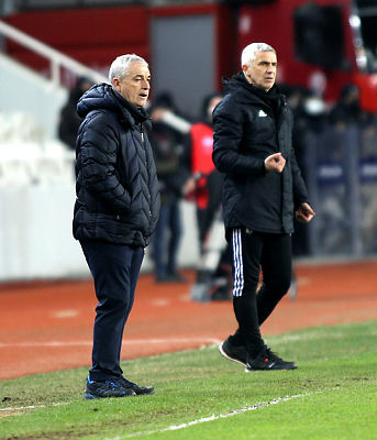 Mağlubiyeti hak etmedik: Sivasspor - Beşiktaş maçı sonrasında Rıza Çalımbaydan açıklama