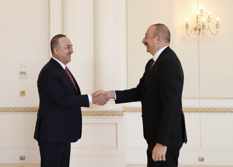 Dışişleri Bakanı Mevlüt Çavuşoğlu, Azerbaycan Cumhurbaşkanı Aliyev ile görüştü