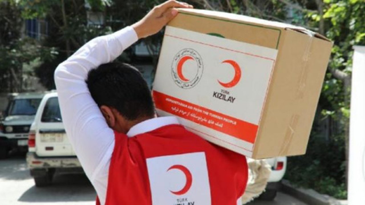 Türk Kızılaydan Afganistanda ihtiyaç sahibi 332 aileye gıda yardımı