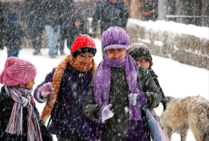 Ağrıda yarın okullar tatil mi? 10-11 Mart Ağrı, Muş, Bitlis, Elazığ, Erzurumda kar tatili var mı? Valilik açıklamaları