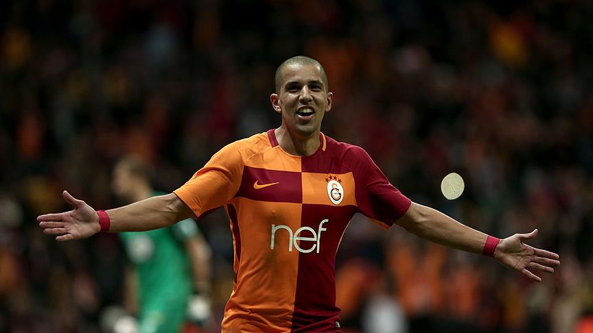Galatasaraylı Sofiane Feghouliden Barselona maçı yorumu: İstanbuldaki maç ateş gibi geçecek