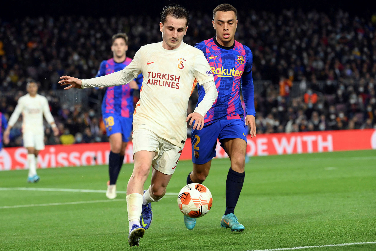 Galatasaray Barcelona maçı ne zaman, saat kaçta? 2022 GS Barça rövanş maçı ayın kaçında oynanacak?