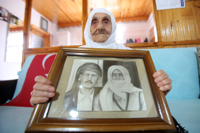 110 yaşındaki Güllü nineden Çanakkale Zaferi sözleri! Gazi eşinin anılarını böyle anlattı: Git o gavuru vur