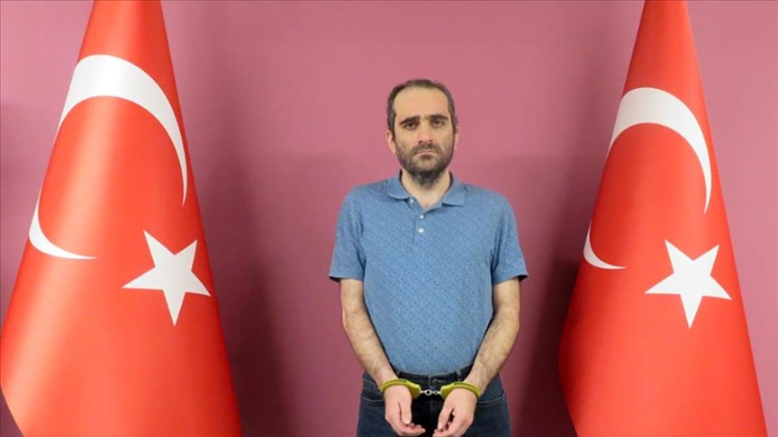 MİTin Türkiyeye getirdiği terör örgütü elebaşı Fetullah Gülenin yeğeni Selahaddin Gülen için karar verildi! İşte Selahaddin Gülenin cezası