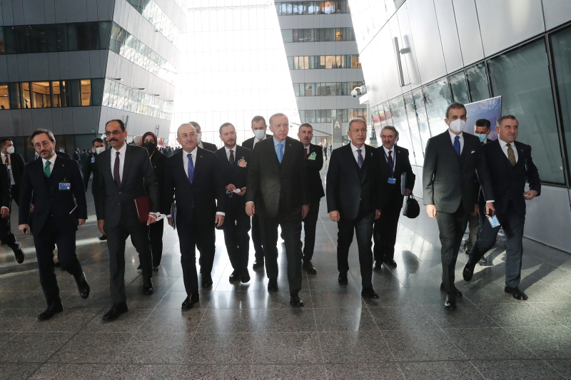 NATO liderleri barış için toplandı! Başkan Erdoğandan diplomasi trafiği