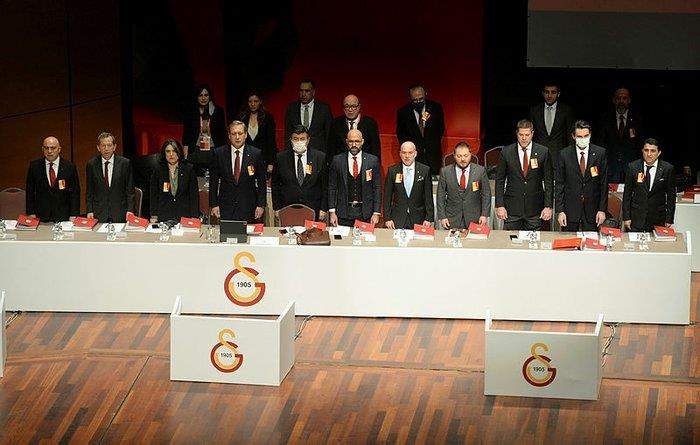 Burak Elması seçime götüren sebepler neler? Galatasarayda yeni başkan kim olacak? Adaylar belli olmaya başladı
