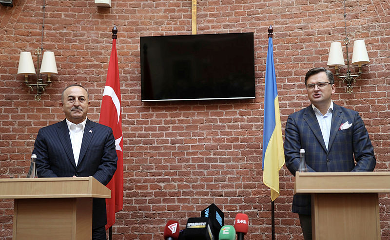 Dışişleri Bakanı Mevlüt Çavuşoğlu, Ukraynalı mevkidaşı Dmytro Kuleba ile görüştü