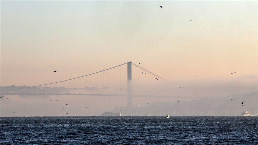 Son dakika: İstanbul Boğazında görüşün düşmesi nedeniyle gemi trafiği askıya alındı