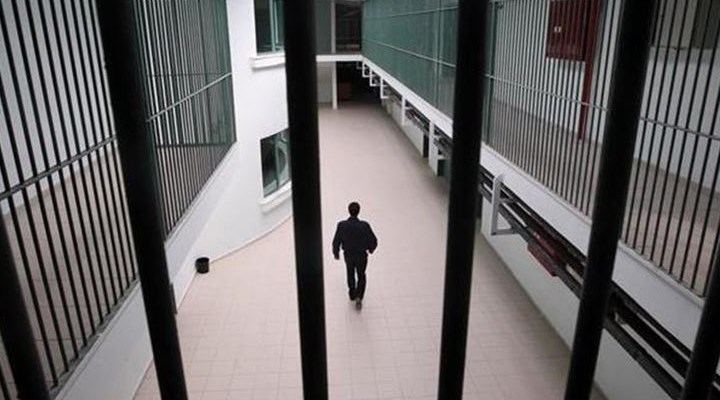 Son dakika: Açık cezaevlerindeki hükümlülerin Covid-19 izin süreleri uzatıldı