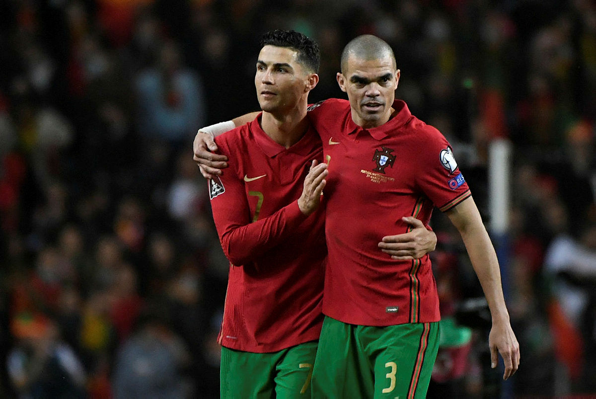 Cristiano Ronaldo 5. kez Dünya Kupasına gidiyor: Portekiz Kuzey Makedonyayı Bruno Fernandes ile devirerek Katar biletini kaptı