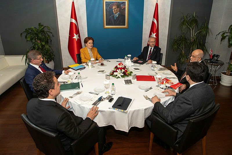 CHP Genel Başkanı Kemal Kılıçdaroğluna 6lı masa toplantısı tepkisi! Bildiriyi hangi büyükelçiye düzeltmeye gönderdin? Kime sattılar?