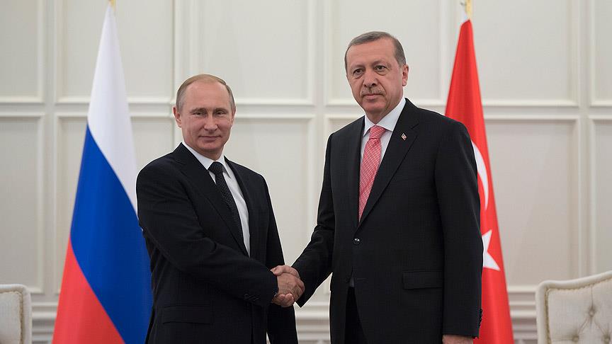 Başkan Erdoğan ile Putin arasında kritik görüşme: Barış ümitleri İstanbul’da yeşerdi