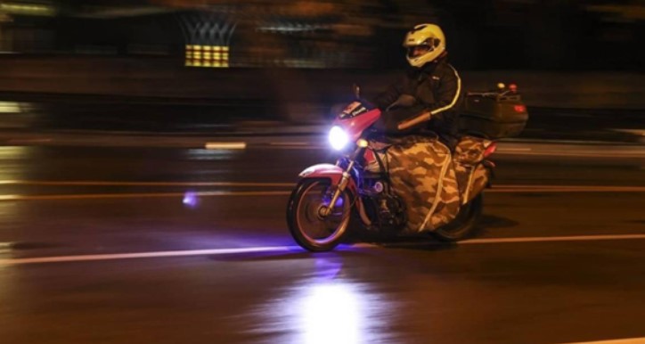 İzmir Valiliği duyurdu: Motosikletliler ve motokuryeler o saatten sonra trafiğe çıkamayacak
