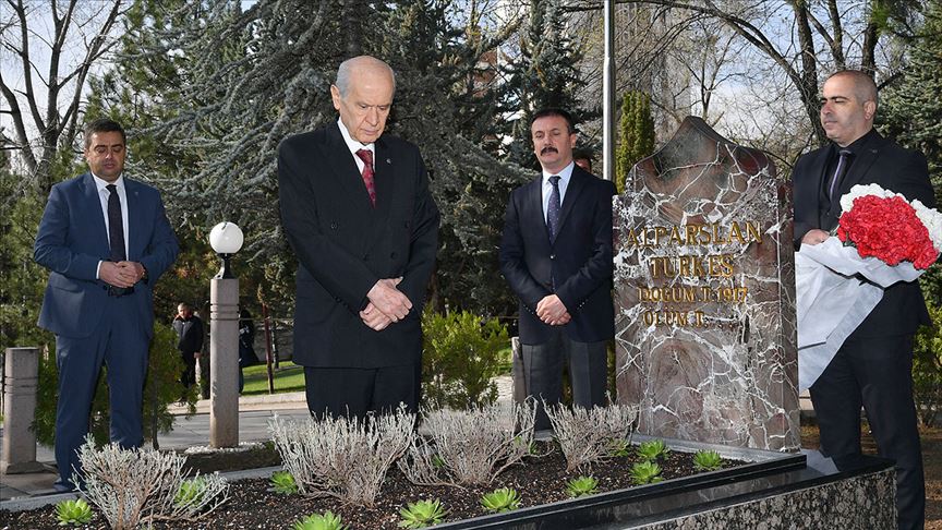 MHP Genel Başkanı Devlet Bahçeli Alparslan Türkeşi vefatının 25. yılında andı