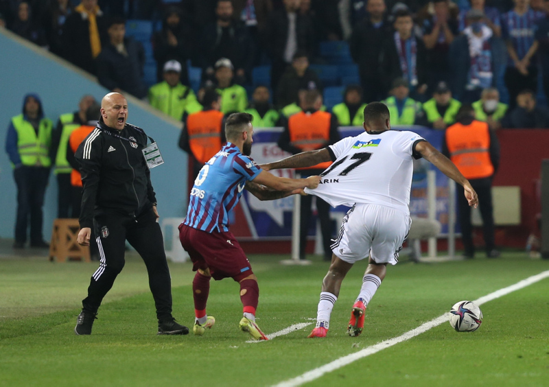 Trabzonspor Beşiktaş derbisi tekrarlanır mı? Maçtaki kural hatasıyla ilgili spor yorumcularından flaş sözler