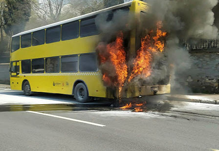 İstanbulda İETT otobüsü yolcuları ölümden döndü! Alev alev yandı