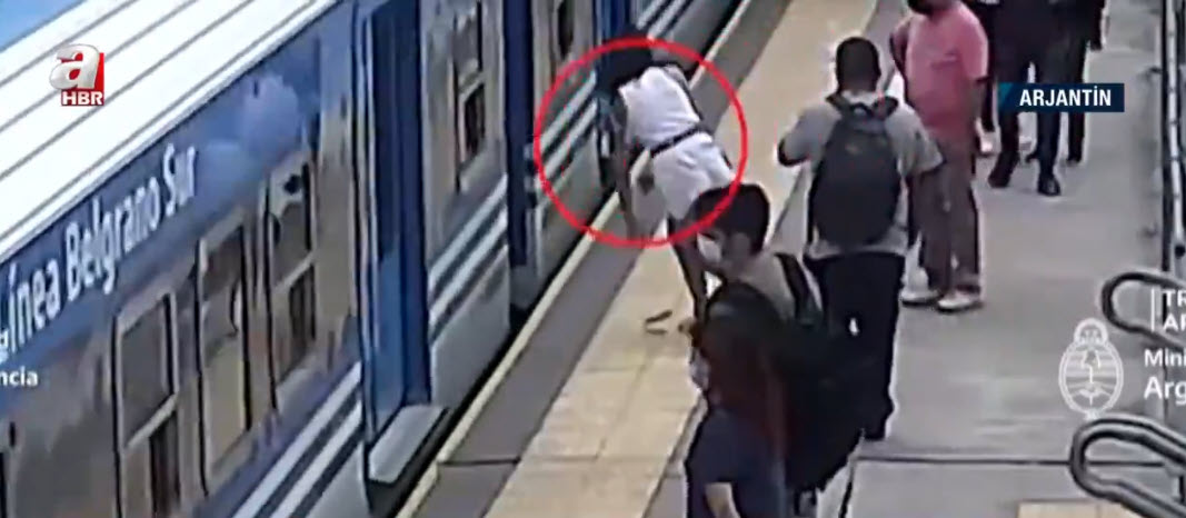 Genç kadın tren istasyonunda dehşeti yaşadı! Mucize kurtuluş kamerada