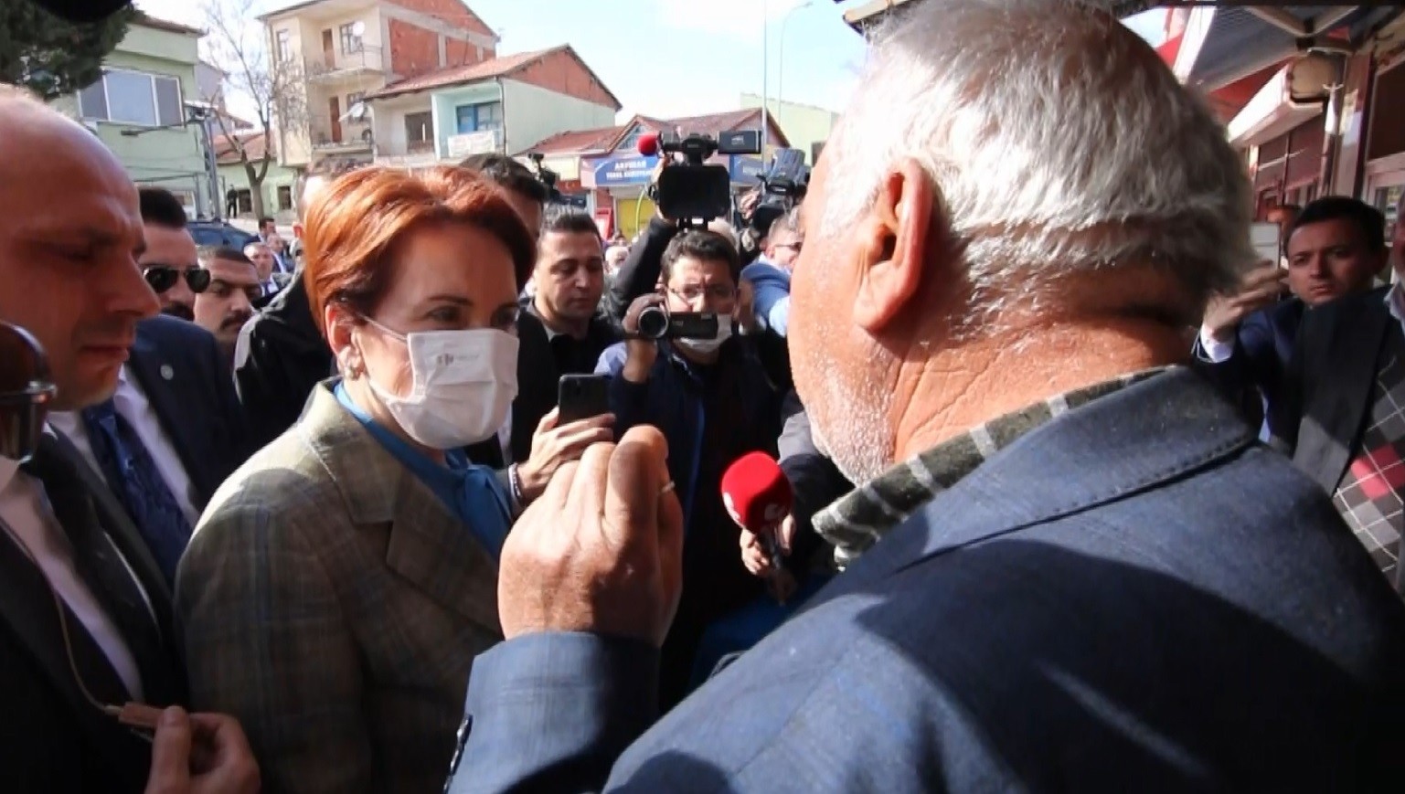 Meral Akşenerden HDP savunması: Bizi ne zaman yan yana gördünüz?