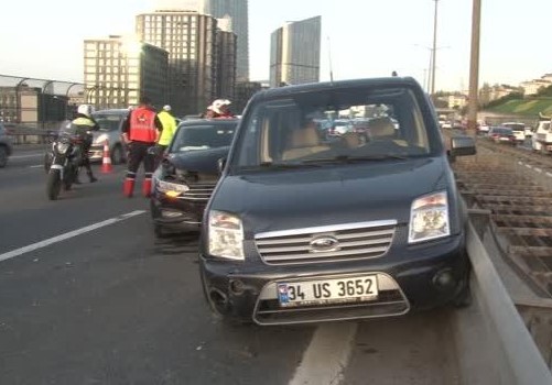 TEM Otoyolunda zincirleme kaza: Yaralılar var