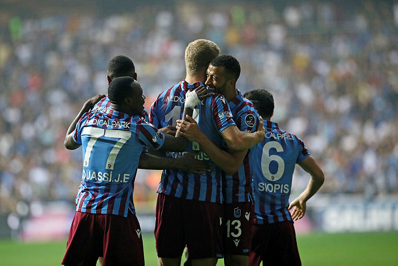 Trabzonspor şampiyonluğa koşuyor! Adana Demirspor 1-3 Trabzonspor (MAÇ SONUCU-ÖZET)