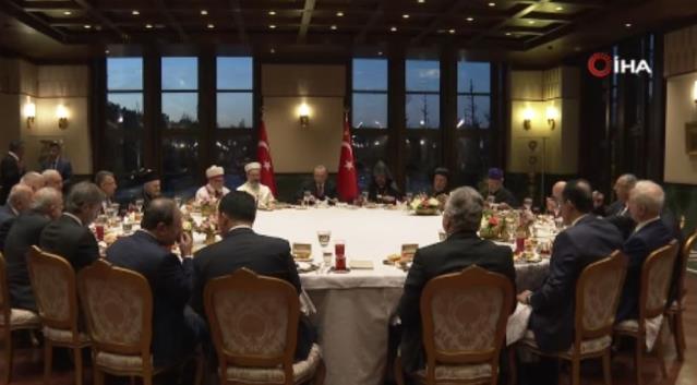 Başkan Recep Tayyip Erdoğan dini azınlık grupları temsilcileriyle iftarda buluştu