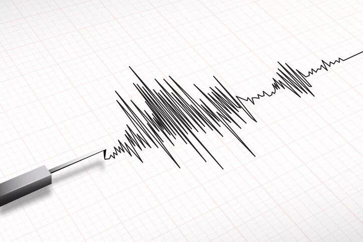 Ege Denizinde 4,8 büyüklüğünde deprem! Son depremler