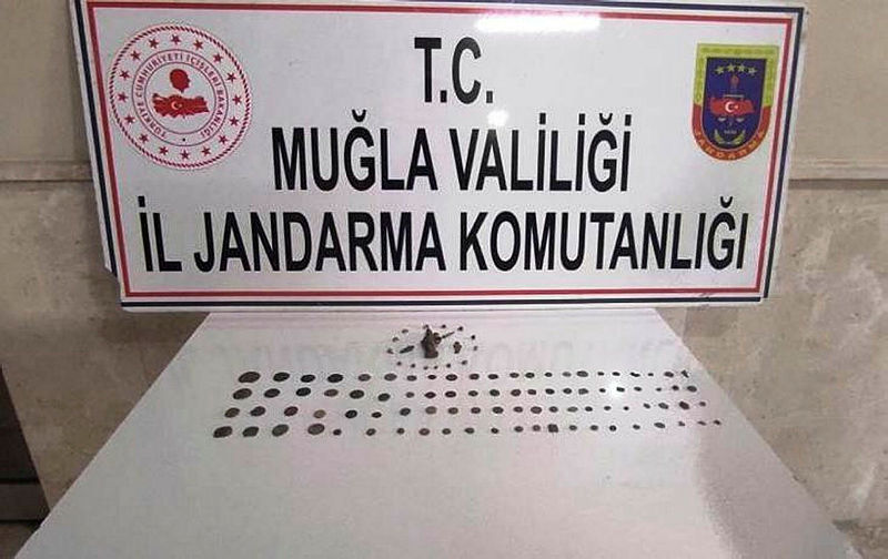 Muğla'da tarihi eser kaçakçılığı operasyonunda 2 kişi yakalandı - 1