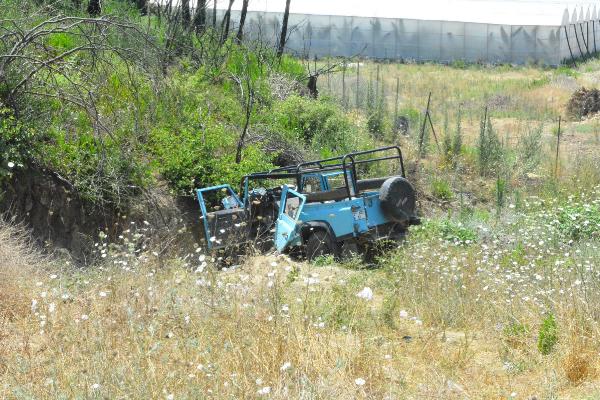 Antalya’da safari cipi şarampole yuvarlandı! 2 ölü, çok sayıda yaralı var - 6