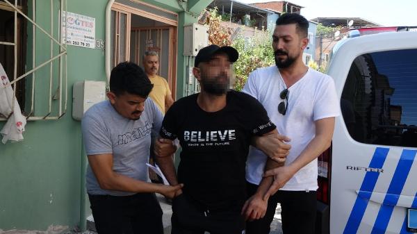 Bursa’da şoke eden olay! Boğazına bıçak dayayıp, kendini odaya kilitledi - 5