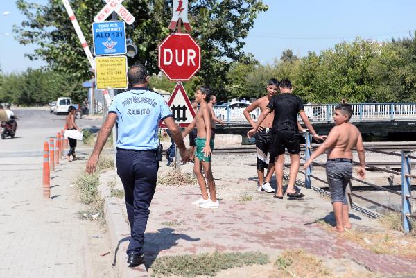 adanada-serinleme-sefasinin-aci-bilancosu-28-kisi-hayatini-kaybetti-1662968295669.jpg Adana’da serinleme sefasının acı bilançosu! 28 kişi hayatını kaybetti - 6