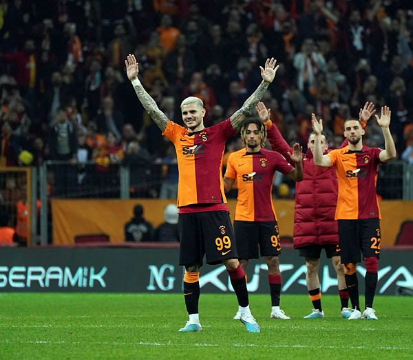 Galatasaray'a Giresunspor maçı öncesi kötü haber! Maçın son dakikalarında cezalı duruma düştü... - 2