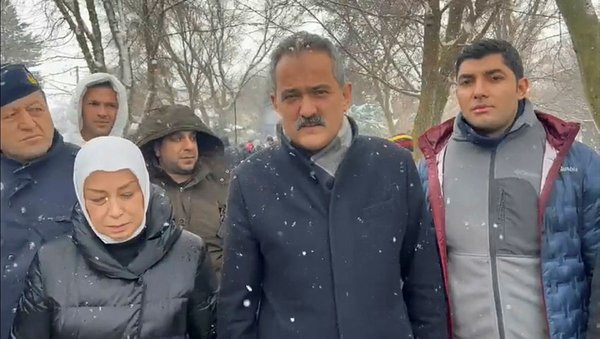Milli Eğitim Bakanı Mahmut Özer: 10 ilde eğitim öğretime başlama süresi uzatıldı - 1