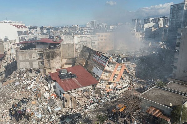 ticaret-bakanligi-deprem-firsatcisi-353-firmaya-ceza-yagdirdi-1676045311856.jpg Ticaret Bakanlığı deprem fırsatçısı 353 firmaya ceza yağdırdı - 1