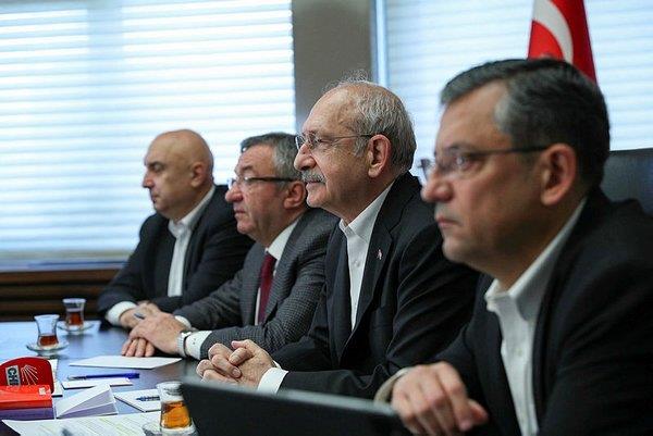 chp-grubu-cumhurbaskanligi-aday-surecinde-kemal-kilicdarogluna-tam-yetki-verdi-bir-aday-uzerinde-de-anlastilar-1677420068831.jpeg CHP grubu cumhurbaşkanlığı aday sürecinde Kemal Kılıçdaroğlu'na tam yetki verdi! Bir aday üzerinde de anlaştılar - 5