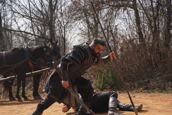 kurulus-osman-yine-zirvede-soluksuz-izlendi-1679560926641.jpg Kuruluş Osman yine zirvede! Soluksuz izlendi - 3