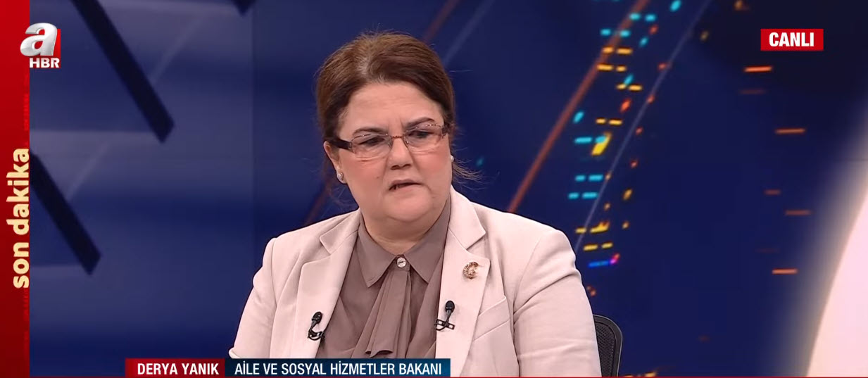 Превосходные буфера юной Yanika A Превосходные буфера юной Yanika A