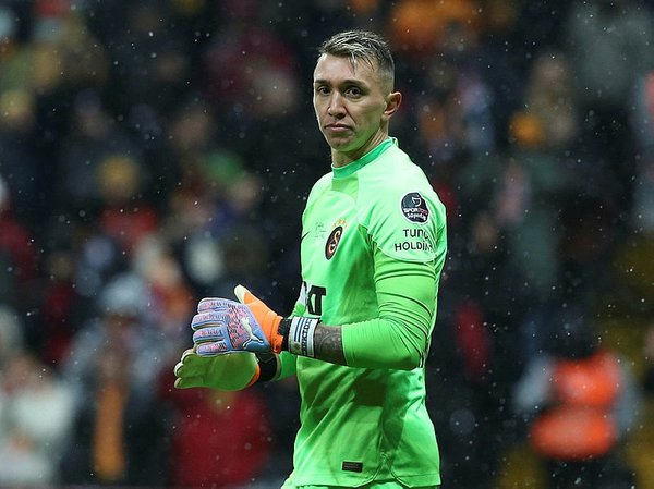 Fernando Muslera için ayrılık iddiası! Galatasaray'ın efsanesi yol ayrımında mı? - 1