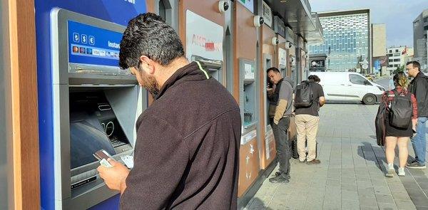 1685450494535.jpeg Ekrem İmamoğlu'nun banka manipülasyonu patladı! Vatandaş rahatça parasını çekti İBB Başkanına tepki gösterdi - 3