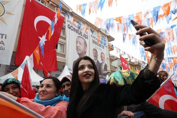 AK Parti’den 2024 öncesi seçim reçetesi! 11 büyükşehrin röntgeni çekilecek