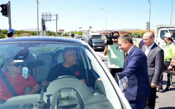 1687703038594.jpg Kırşehir'de Kurban Bayramı tatili öncesi yollarda denetim artırıldı - 1