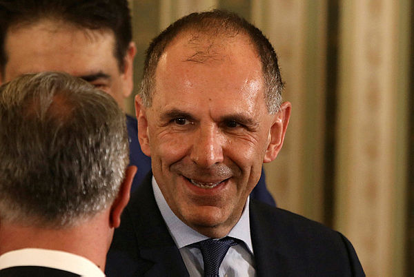 Bakan Hakan Fidan’dan Yunan mevkidaşına tebrik telefonu!