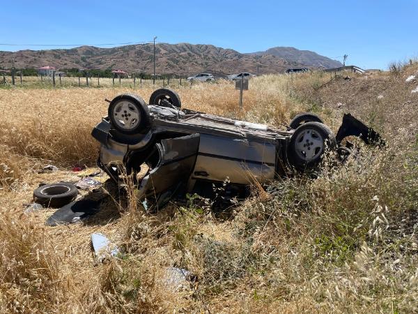 Elazığ'da korkunç kaza! Otomobil şarampole uçup ters döndü: Çok sayıda yaralı var - 4